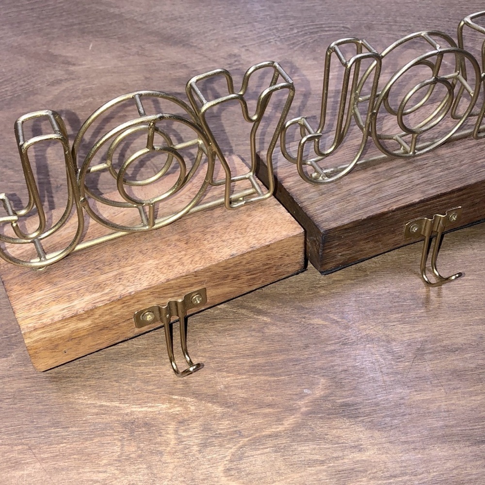Wooden & metal set Christmas Joy stocking hangers